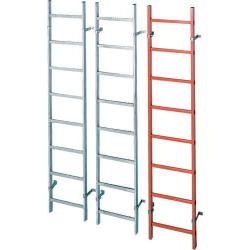 ZARGES pozinkovaný šachtový žebřík 11 příček D Š 400 mm • Vtools.cz