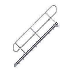 Schodiště se zábradlím 45 N. 600 mm stupně š.3,33m výška • Vtools.cz