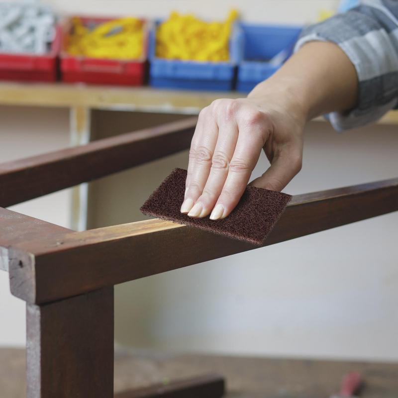 Brusné rouno SVB univerzální střední 150x210 mm pro ruční použití • Vtools.cz